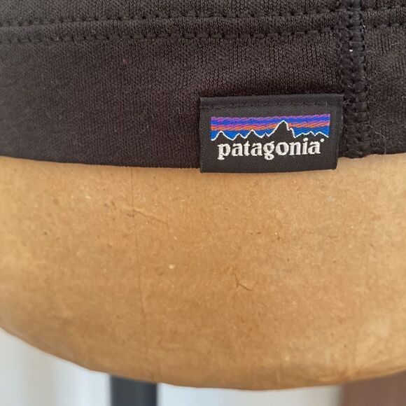 Patagonia sz s black Capilene mid weight base layer great pre owned condition - Picture 4 of 7